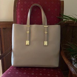 India Hicks Solitaire tote Taupe